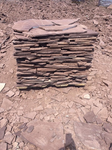 Плитняк лемезит бордовый для цоколя 1,5-2 см купить в Туле