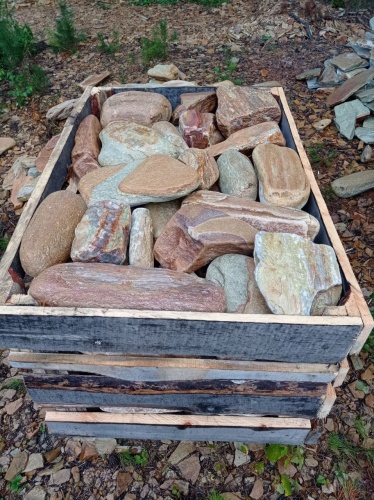 Златолит жёлтый, жёлто-зелёный глыбки и валуны для ланшафтного дизайна купить в Туле