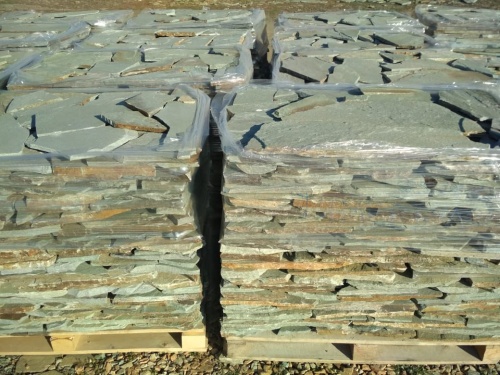 Плитняк златолит зелёный для цоколя, отмостки купить в Туле