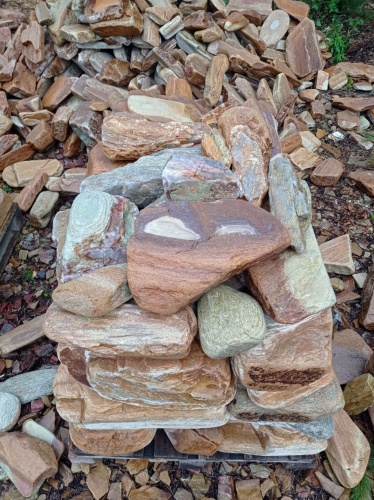 Златолит жёлтый, жёлто-зелёный глыбки и валуны для ланшафтного дизайна купить в Туле