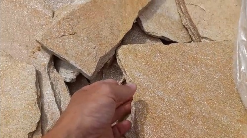 Плитняк златолит жёлтый золотистый для отмостки купить в Туле