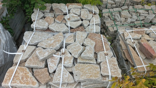 Плитняк гранитный галтованный купить в Туле