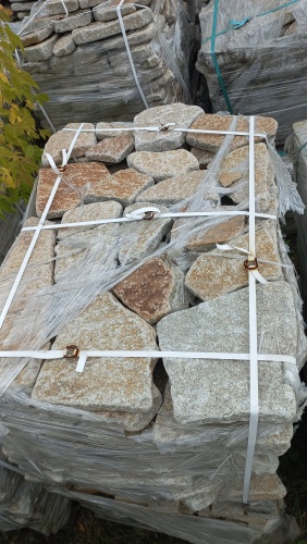 Плитняк галтованный гранитный для ландшафтного дизайна купить в Туле