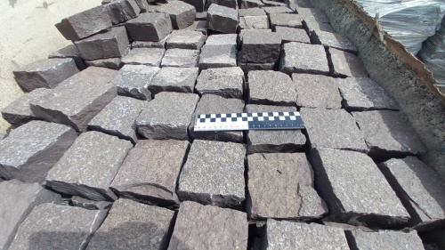 Лемезит колотая брусчатка 10 * 10 см. для парковки купить в Туле